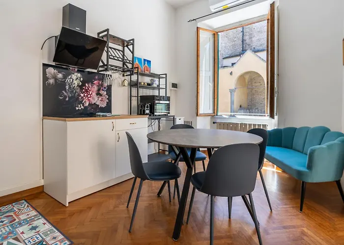 Bargellini 12 Apartamento